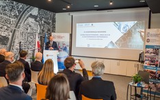 Konrad Fijołek, prezydent miasta Rzeszów wraz z uczestnikami Konferencji